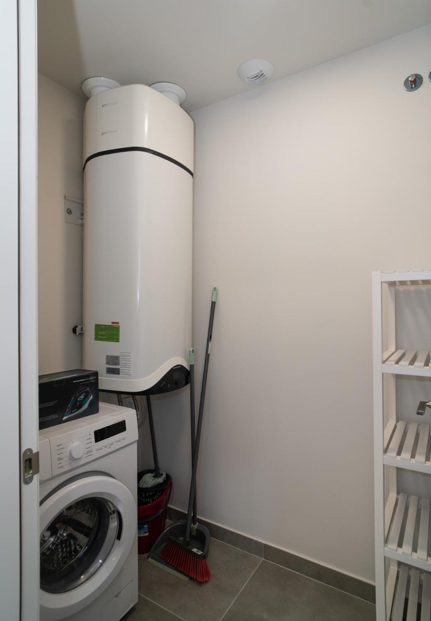 Aac Malaga - Apartamento Con Terraza, Muy Amplio, Totalmente Equipado, Cerca Del Centro Y Nuevo! Rom bilde