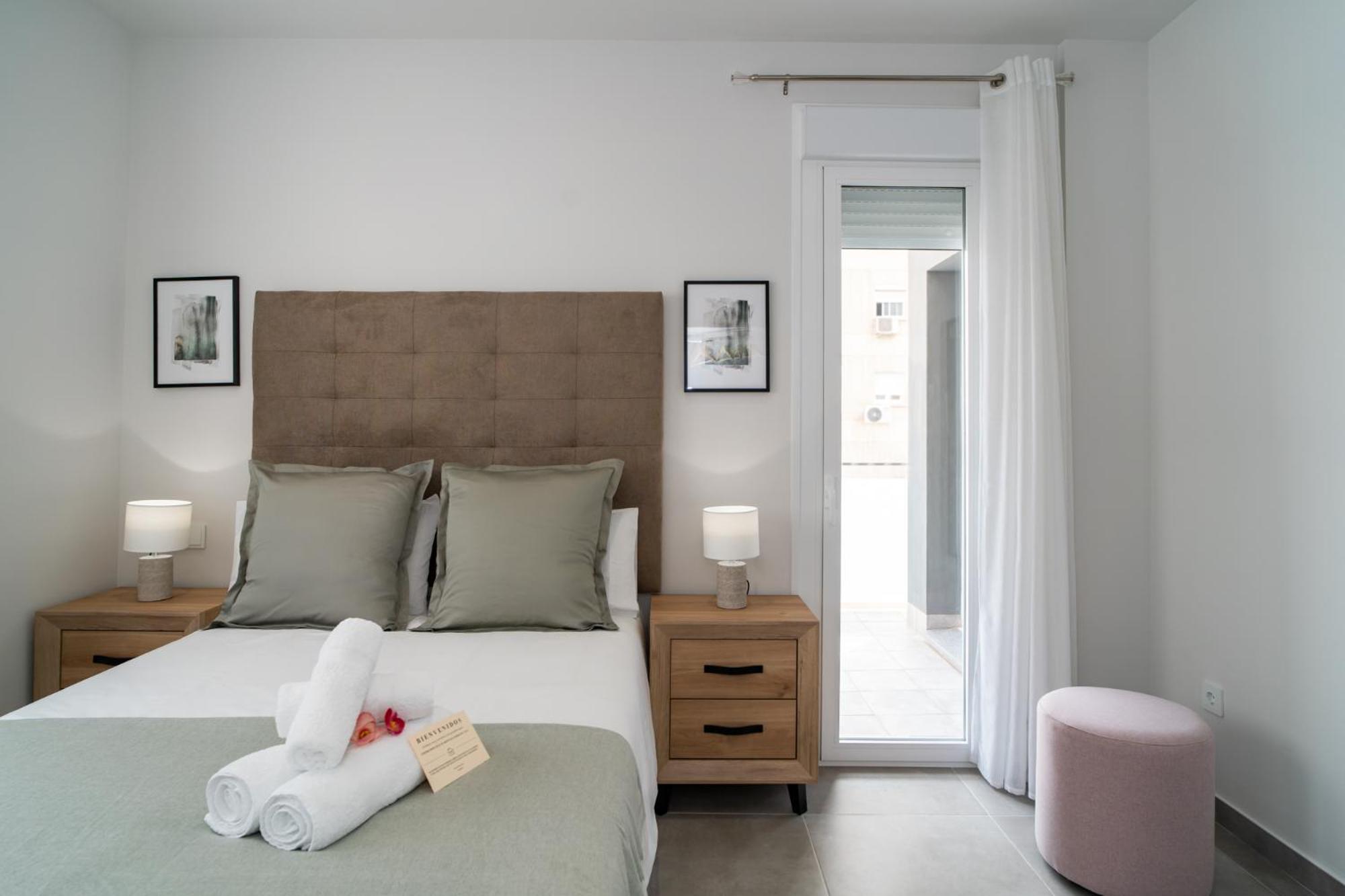 Aac Malaga - Apartamento Con Terraza, Muy Amplio, Totalmente Equipado, Cerca Del Centro Y Nuevo! Rom bilde