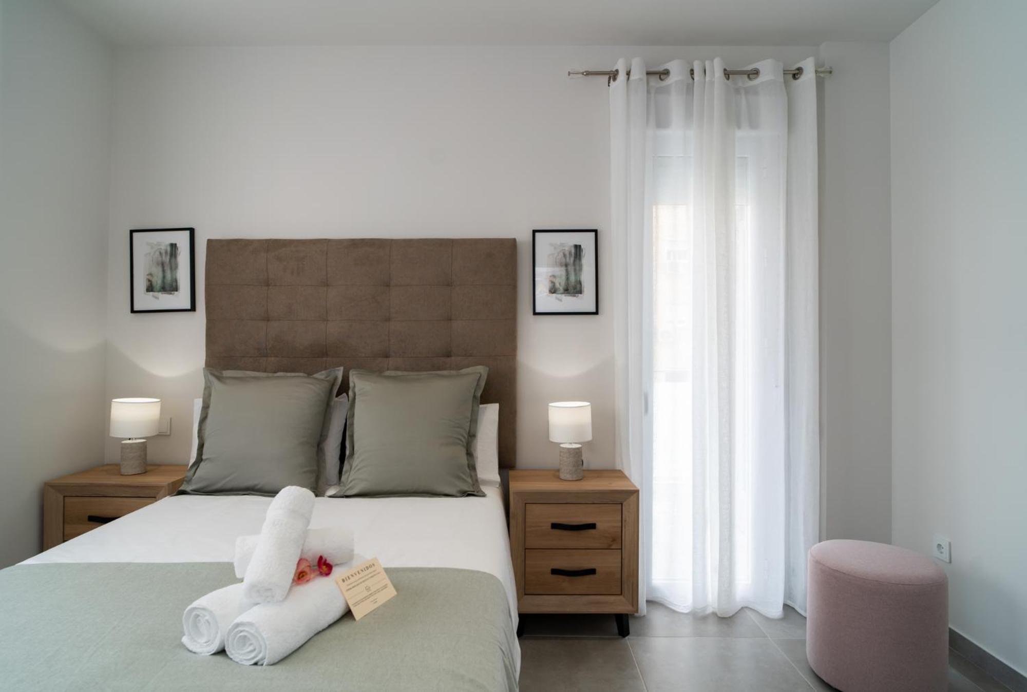 Aac Malaga - Apartamento Con Terraza, Muy Amplio, Totalmente Equipado, Cerca Del Centro Y Nuevo! Rom bilde