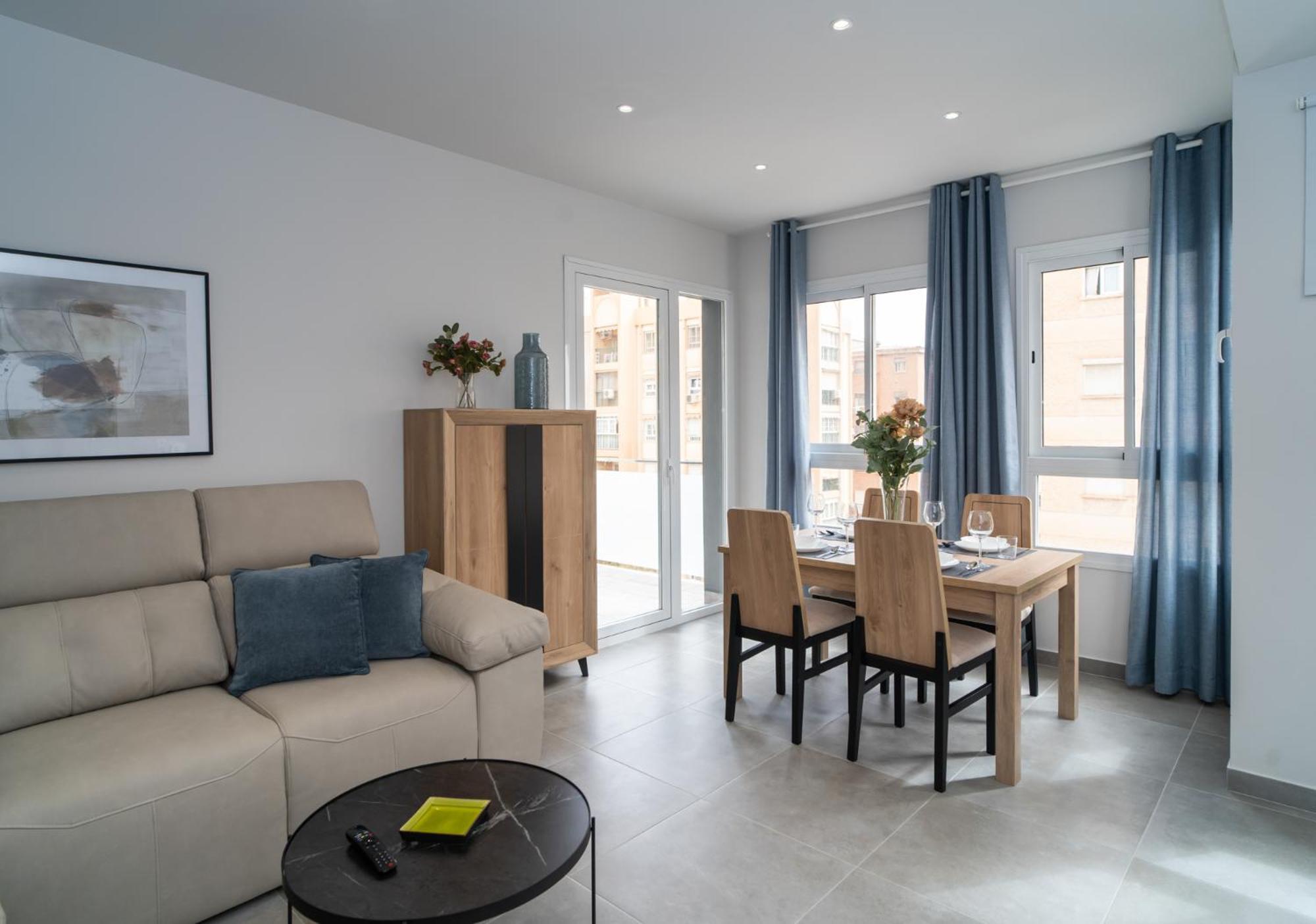 Aac Malaga - Apartamento Con Terraza, Muy Amplio, Totalmente Equipado, Cerca Del Centro Y Nuevo! Rom bilde